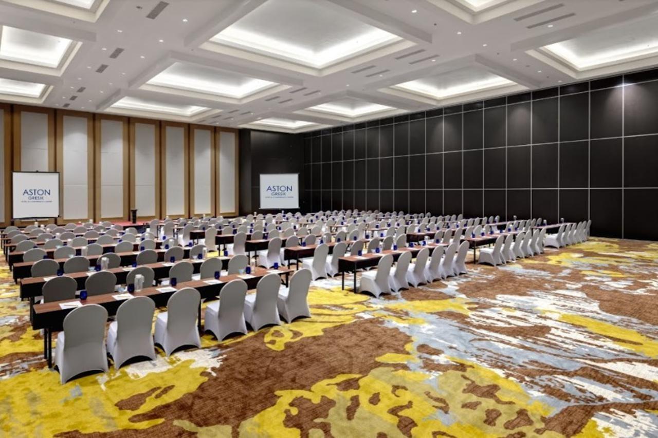 Aston Gresik Hotel & Conference Center Exterior foto