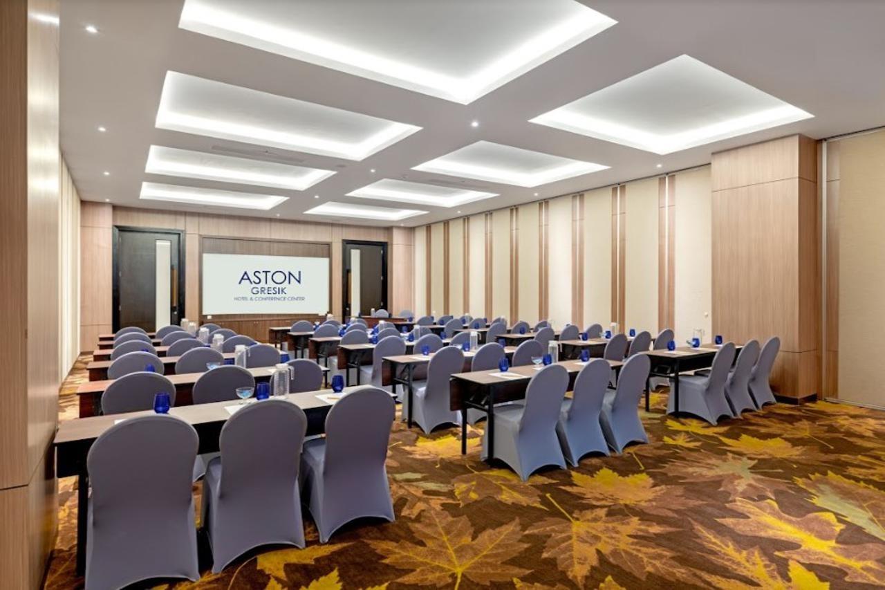 Aston Gresik Hotel & Conference Center Exterior foto
