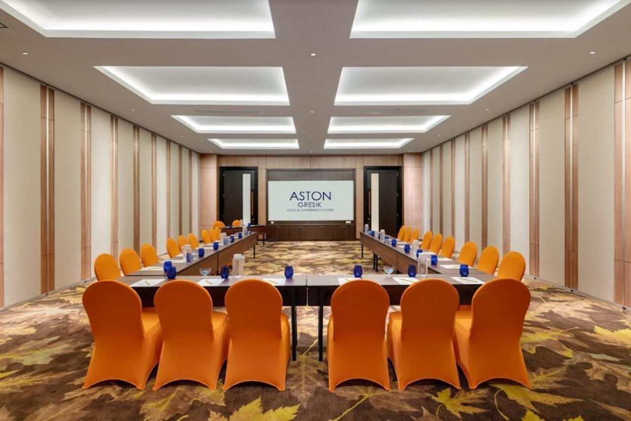 Aston Gresik Hotel & Conference Center Exterior foto
